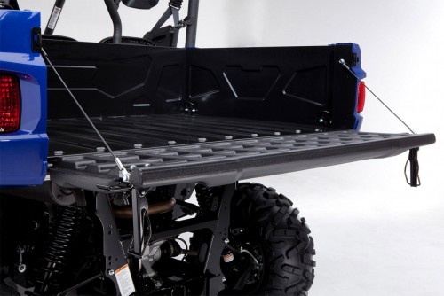 Pallet-sized rear cargo bed