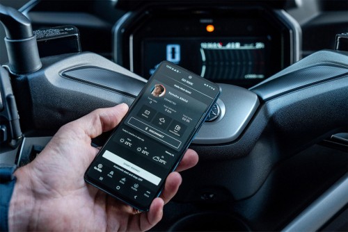Smartphone connectivity & navigation system